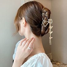 金屬蝴蝶髮抓夾ins~高級感銀色盤髮器頭飾髮夾後腦勺馬尾高鯊魚夾盤髮抓 歷史價格詳細信息