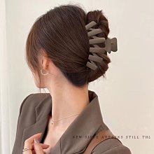 法式氣質磨砂髮夾女夏季鯊魚夾子後腦勺盤髮抓夾大號板夾髮飾 歷史價格詳細信息