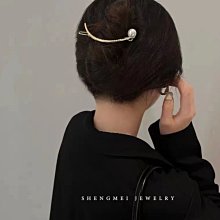 韓國東大門 金色鍊條抓夾 大號盤髮夾子 洗澡夾頭髮 大鯊魚夾 交叉髮夾大抓夾 簡約髮飾 小香風金屬鏈條髮夾 法式碎髮神器 歷史價格詳細信息