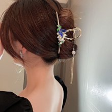抓夾珍珠花朵貓眼石抓夾女 2023新款網紅后腦勺盤發夾子高級感鯊魚夾 歷史價格詳細信息