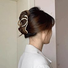 小抓夾 鯊魚夾 金屬髮夾 宮廷珍珠蝴蝶結髮夾????女王要美麗???? 歷史價格詳細信息