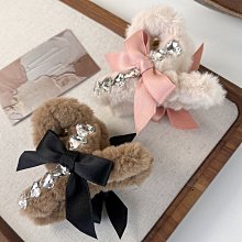 {朵朵韓飾} C1935 韓國直送(正韓)-法式氣質珍珠蝴蝶結小抓夾(二色) 歷史價格詳細信息