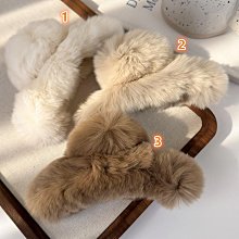 {朵朵韓飾} C2212 韓國直送(正韓)-法式復古絲絨玫瑰花珍珠髮箍(二色) 歷史價格詳細信息