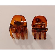 全新現貨 韓版٩꒰｡&bull;&omega;&lt;*｡꒱و 醋酸雙色鯊魚夾 豹紋 質感光 壓克力髮夾 雙色髮夾7公分 高馬尾高質感 歷史價格詳細信息