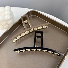 小眾設計感抓夾大號磨砂高級感髮夾女2023新款後腦勺秋髮飾鯊魚夾 歷史價格詳細信息