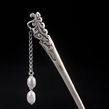 珍品 特殊款 古桌燈 。 鐵殼半圓形罩可旋轉 遮光角度 。 長 36 高 33 歷史價格詳細信息