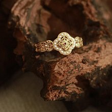 珍珠林~新貨到~晚宴焦點設計款~三串式粉珍珠加粉彩鑽手鍊#063+8 歷史價格詳細信息