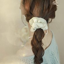 2024新款高級感緞面性感比基尼泳衣女掛頸露背小胸聚攏泡溫泉泳裝 歷史價格詳細信息