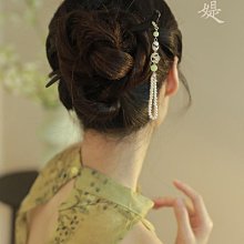 珍珠林~新貨到~晚宴焦點設計款~三串式粉珍珠加粉彩鑽手鍊#063+8 歷史價格詳細信息