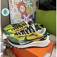 聯名 Sacai x Nike VaporWaffle 白紅藍  運動 步 雙鉤 CV1363-100 米白慢跑鞋【ADIDAS x NIKE】 歷史價格詳細信息