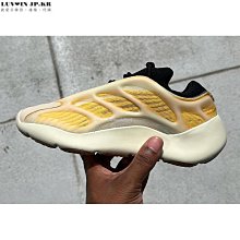 ADIDAS 男女 YEEZY 700 V3  FADE SALT 休閒鞋 質感 穿搭 科技感 - ID1674 歷史價格詳細信息