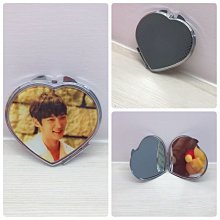 振化妝品收納盒護膚品旋轉架子置物架化妝臺桌面收納箱香水口紅防 歷史價格詳細信息