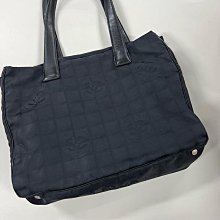 Chanel 雙C so black ㄧ字拉鍊零錢包 88成新[售出] 歷史價格詳細信息