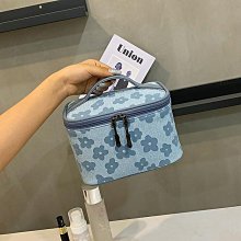 手提化妝包女新款高端大容量旅行便攜式護膚洗漱品防水收納袋 歷史價格詳細信息