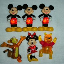 L.(企業寶寶公仔娃娃)二手鐵質(pooh)小熊維尼造型方形CD盒!!--提供給需要的人!/折/-P 歷史價格詳細信息