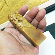 【藏家釋出】 早期收藏 ◎ 正品和闐墨碧玉仔料 § 玉質油潤 ◎ 把玩順手【藏家朋友託售】 歷史價格詳細信息