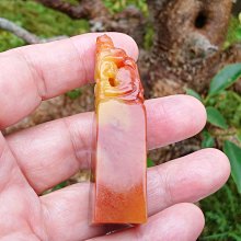 簡單Simple。現貨。548號天然和闐玉/和田玉籽料淺青白老型珠手串手珠手鍊。12MMx11MM 歷史價格詳細信息