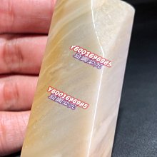 善伯洞石的特徵很明顯，老性善伯洞石中有金砂點，有的石中有粉白色的色斑，俗稱“花生糕”。善伯洞石的質地微堅而又帶有韌性，所以雕刻鑿坯時比較吃力。 歷史價格詳細信息