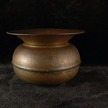 乖乖@賣場~紫砂壺~朱泥六方壺~款~大明宣德年製~壺蓋有款.容量約~430cc(A93) 歷史價格詳細信息