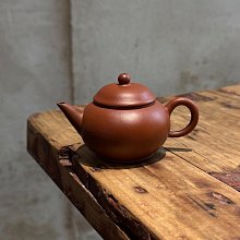 二手八成新紫色BOTTEGA VENETA小羊皮拉鏈扣式中型皮夾 歷史價格詳細信息