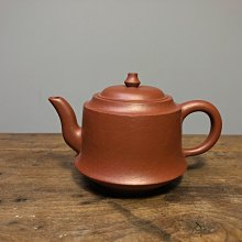 早期鐵畫軒彩蝶紫砂壺--泥形工優_7位首席 制壺匠人_實用欣賞兼具_底槽青~360cc~非常值得鑒賞收藏 歷史價格詳細信息