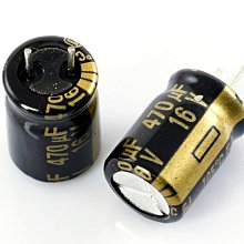 發燒日本 松下 25V5600UF 25V 18X25 XC 閃藍袍音頻 替 4700UF 歷史價格詳細信息