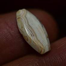 千年纏絲瑪瑙珠，天然帶眼，巴克特利亞，純色天然材質，直徑5對5268 歷史價格詳細信息