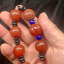 1】舊藏一顆瓷珠，全品相，器型端正，造古樸，美觀精致！細節如圖！！本店還經營瑪瑙，天珠水晶 歷史價格詳細信息