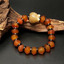 遼代雙龍鏡，聞德評級85分，四級賠付等級很高，長172mm，54 歷史價格詳細信息