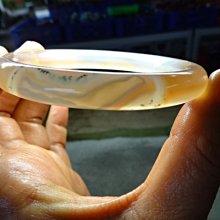 《藍晶寶石玉石特賣→〈手鐲系列〉→天然清透紅虎皮牛奶玉髓超厚寬版手鐲→W782 歷史價格詳細信息