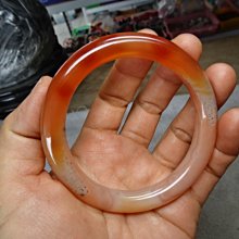 《藍晶寶石玉石特賣區》→〈圓球系列 〉→天然清透飄花金黃藍田玉拋亮圓球（180克）→W1750 歷史價格詳細信息