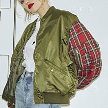 秋冬季格紋拼接長袖大學T男休閒圓領外套男棉質大學男生上衣天天精選 歷史價格詳細信息