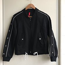 【iROO】氣質荷葉透紗背心 歷史價格詳細信息