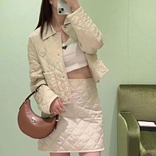 菱格奶油純色羊毛保暖中長襪子 歷史價格詳細信息