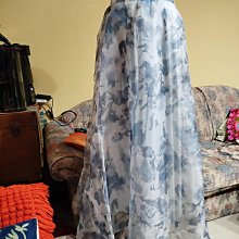 特價品旋轉117白色蕾絲鏤空刺繡薄棉質長版襯衫品項如圖二手M-L號（少一扣） 肩寬37公分袖長43公分胸圍40吋 歷史價格詳細信息