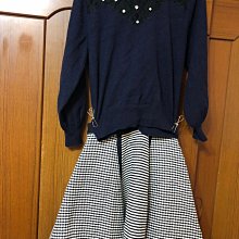 【iROO】立體雕花織紋設計長洋裝 歷史價格詳細信息