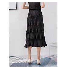 高檔三宅褶皺2024時尚氣質女裝釘珠拼色寬松遮肚褶皺裙 A字裙 過膝長裙A86922 歷史價格詳細信息