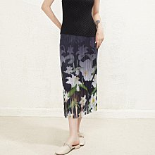 高檔三宅褶皺2024時尚氣質女裝釘珠拼色寬松遮肚褶皺裙 A字裙 過膝長裙A86922 歷史價格詳細信息