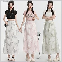 【國畫 水墨】何長春畫集 [平裝]逐步形成了具有個人面貌的山水畫風 歷史價格詳細信息