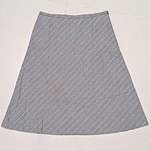 NET 灰色假兩件式襯衫 歷史價格詳細信息