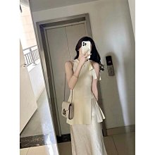 法式溫柔氣質木耳邊V領純欲風上衣女早春款設計感小眾辣妹短款T恤 歷史價格詳細信息