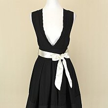 ◄貞新二手衣►O'2ND 韓國精品 黑色V領羊毛桑蠶絲棉質洋裝M(1號)(27111) 價格比較,價格查詢,歷史價格詳細信息