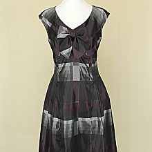 ◄貞新二手衣►O'2ND 韓國精品 黑色V領羊毛桑蠶絲棉質洋裝M(1號)(27111) 歷史價格詳細信息