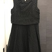 荷雅婷設計師。白色點點銀蔥線條雪紡紗精緻蕾絲黑色不規則蛋糕裙 歷史價格詳細信息