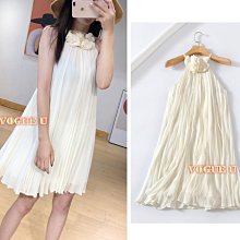 名品~英國製造~PAZUKI女皇貴族氣息~彩色繡珠立體繡花羽毛邊圍巾.割愛了~~唯一珍藏. 歷史價格詳細信息