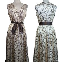 都會名牌~【SCOTTISH HOUSE】黑色學院風蛋糕短裙~HS-5 歷史價格詳細信息