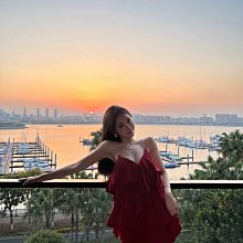 [ ohya梨花 ] =韓國帶回=最新春夏新款性感質感名媛穿搭時髦秀場紅色荷葉修身造型連身裙小洋裝 價格比較,價格查詢,歷史價格詳細信息