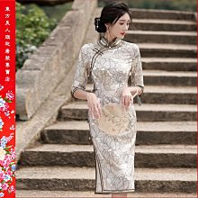 超巨型 早期 仿奶油玻璃  . 特殊 奶油白色 壓克力電傘 歷史價格詳細信息