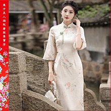 超巨型 早期 仿奶油玻璃  . 特殊 奶油白色 壓克力電傘 歷史價格詳細信息