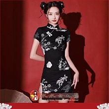 潮女必備日本 HELLO KITTY手提肩揹防水旅行包   賣枚紅色媽媽包 運動背包 歷史價格詳細信息